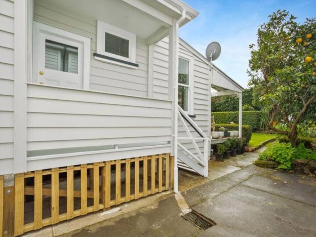 Cheerful 1 Bedroom Home With Free Parking Auckland Exterior photo